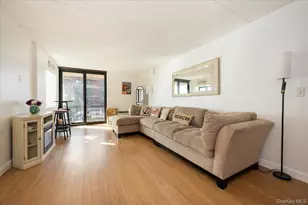 730 W Broadway, Long Beach, NY 11561 - Photo 3
