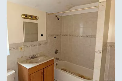4077 Seton Avenue, Bronx, NY 10466 - Photo 7