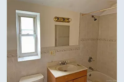 4077 Seton Avenue, Bronx, NY 10466 - Photo 9