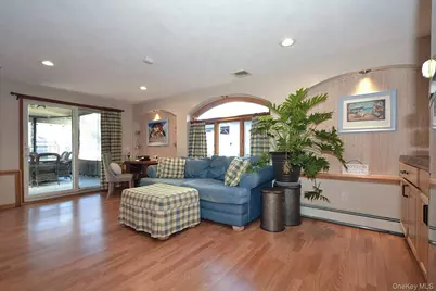 29 Granby Place, Ronkonkoma, NY 11779 - Photo 5