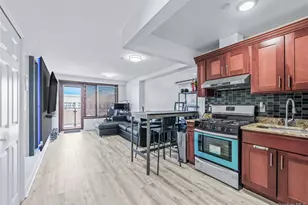 30-63 31st St, Astoria, NY 11102 - Photo 3