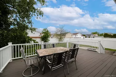 40 Cambridge Road, East Rockaway, NY 11518 - Photo 23