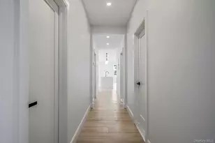 24 Skillman St, Roslyn, NY 11576 - Photo 9