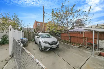 9432 94th Street, Ozone Park, NY 11416 - Photo 35