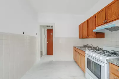 9432 94th Street, Ozone Park, NY 11416 - Photo 21