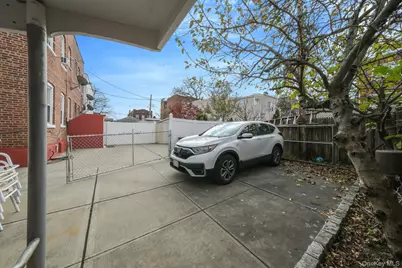 9432 94th Street, Ozone Park, NY 11416 - Photo 41