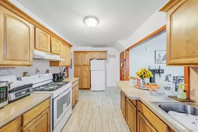 9432 94th Street, Ozone Park, NY 11416 - Photo 7