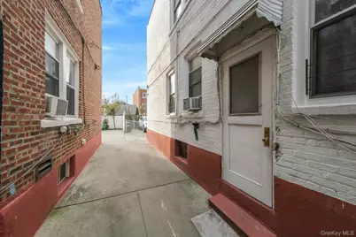 9432 94th Street, Ozone Park, NY 11416 - Photo 33