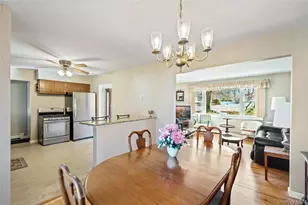 211 Mooney Pond Rd, Selden, NY 11784 - Photo 11