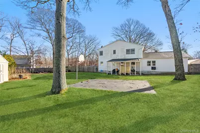 211 Mooney Pond Road, Selden, NY 11784 - Photo 33