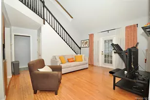 1067 Washington Green, New Windsor, NY 12553 - Photo 7