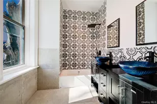 330 E 198th St, Bronx, NY 10458 - Photo 11