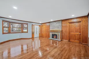 1 Holbrook St, Bay Shore, NY 11706 - Photo 3