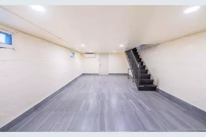 3314 204th Street, Bayside, NY 11361 - Photo 25