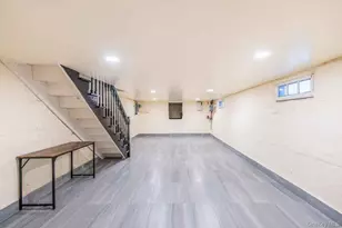 33-14 204th St, Bayside, NY 11361 - Photo 23