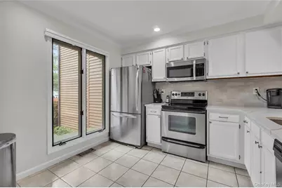 172 Ridgeview Lane, Yorktown Heights, NY 10598 - Photo 13