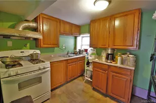 16 Woodland Rd, Middletown, NY 10940 - Photo 9