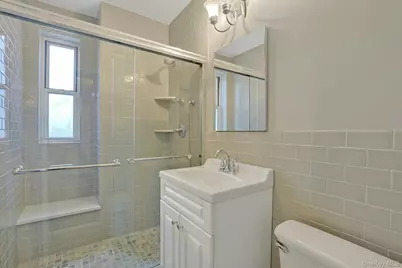 1255 North Avenue #B-5M, New Rochelle, NY 10804 - Photo 9