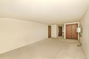 6 Duquesne Dr, Greenlawn, NY 11740 - Photo 17