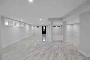 9 Susan Ln, Dix Hills, NY 11746 - Photo 27