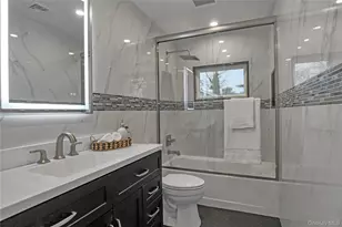 9 Susan Ln, Dix Hills, NY 11746 - Photo 25