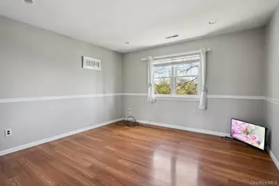 30 Consuelo Place, Oakdale, NY 11769 - Photo 13