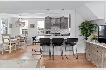 906 Evergreen Walk, Ocean Beach, NY 11770 - Photo 5