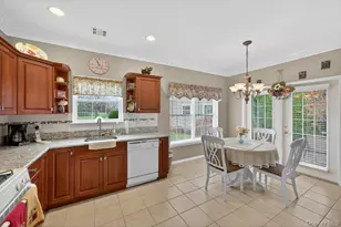 41 Golden Spruce Dr, Calverton, NY 11933 - Photo 7