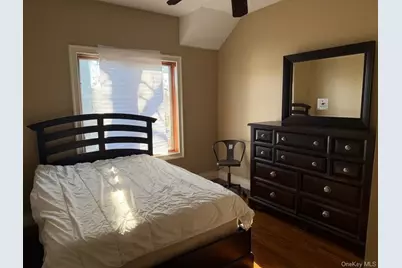 155 Memphis Avenue, Floral Park, NY 11001 - Photo 7