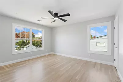 30 Virginia Road, Syosset, NY 11791 - Photo 23