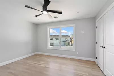 30 Virginia Road, Syosset, NY 11791 - Photo 21