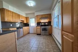 29 Arizona Ave, Syosset, NY 11791 - Photo 3