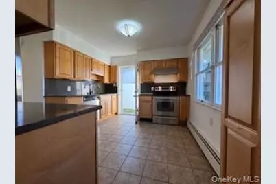 29 Arizona Avenue, Syosset, NY 11791 - Photo 7