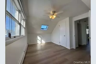 29 Arizona Avenue, Syosset, NY 11791 - Photo 25