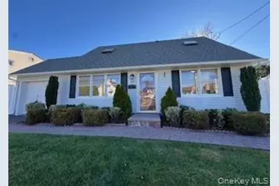 29 Arizona Avenue, Syosset, NY 11791 - Photo 1