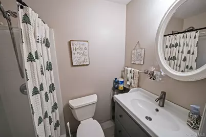 32 Rockledge Drive, Shirley, NY 11967 - Photo 19