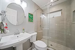 32 Rockledge Dr, Shirley, NY 11967 - Photo 15