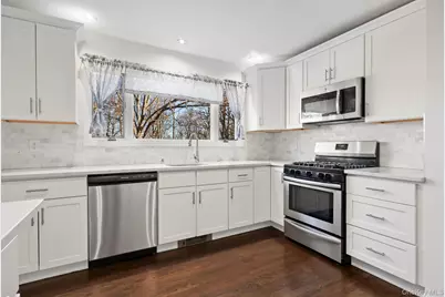 25 Highland Terrace, Pleasantville, NY 10570 - Photo 9