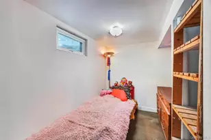 14 Urn Ct, Brentwood, NY 11717 - Photo 19