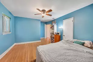 14 Urn Ct, Brentwood, NY 11717 - Photo 13