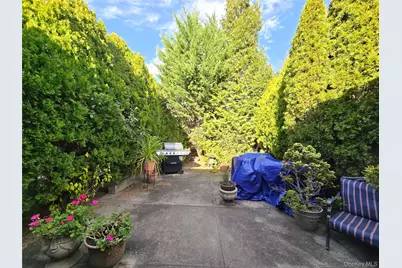 8571 67th Ave Avenue, Rego Park, NY 11374 - Photo 23