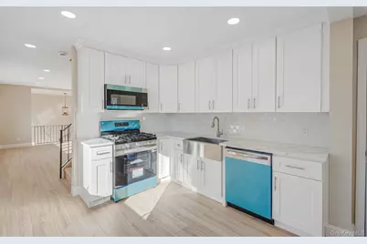 23 Cullen Drive, East Northport, NY 11731 - Photo 7