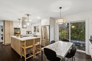 19 Walnut Ave, East Quogue, NY 11942 - Photo 5