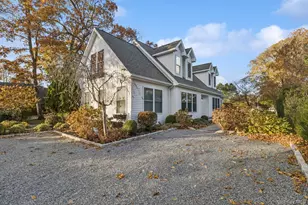 19 Walnut Ave, East Quogue, NY 11942 - Photo 23