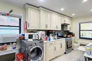 196-36 67th Ave, Fresh Meadows, NY 11365 - Photo 5