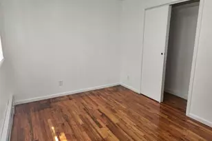 359 Erlanger Blvd, Babylon, NY 11703 - Photo 5