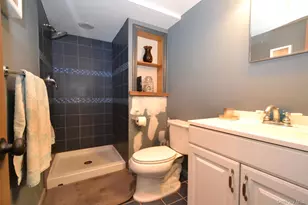 27 Wrana St, Medford, NY 11763 - Photo 5