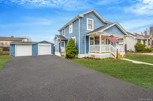 15 Cedar Grove Ct, Patchogue, NY 11772 - Photo 3