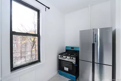 115-25 Metropolitan Avenue #233, Kew Gardens, NY 11418 - Photo 9