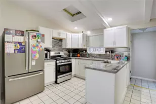 35 Regina Rd, Monsey, NY 10952 - Photo 11